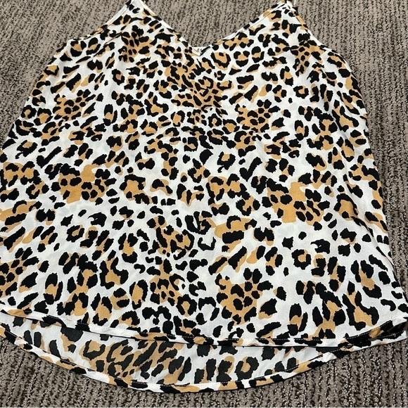 Aritzia Babaton Satin Cheetah Print Tank Top - Picture 4 of 10